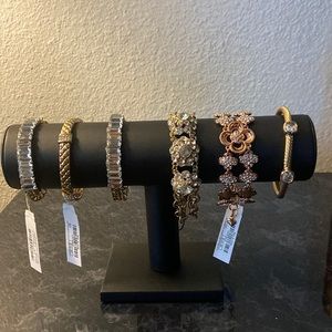Set of 6 fashion jewelry bracelets